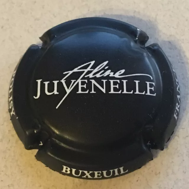 Capsule de champagne JUVENELLE Aline (6. noir mat et blanc)