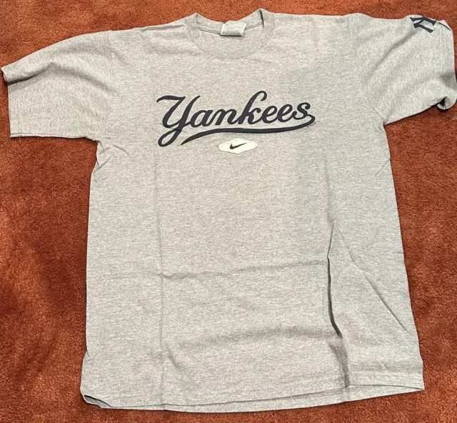 vintage nike yankees shirt