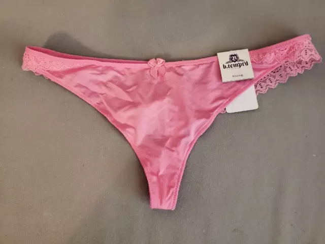 NWT b.tempt'd BY WACOAL WRAP STAR THONG PANTIES NYLON + LACE 976143 668 PINK L