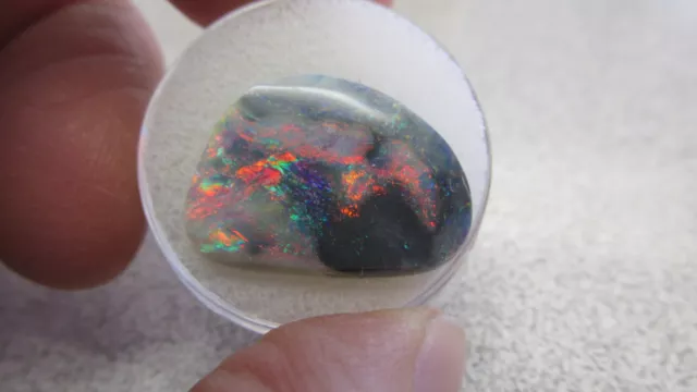 1.5 Carats Opal Stone From Lightning Ridge Natural Australian Loose Gemstone