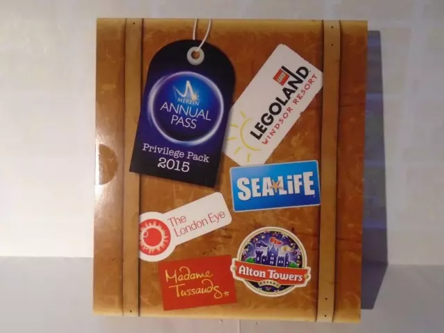 Merlin Annual Pass Privilege Pack 2015 contains Badge, Lanyard & Card Holder NEW