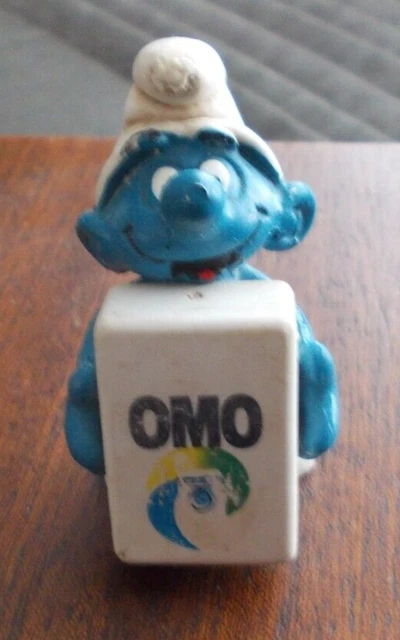 RARE & ANCIEN  SCHTROUMPF Schleich  BARIL LESSIVE OMO  1982    PEYO FIGURINE