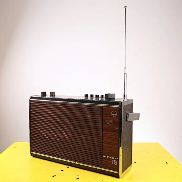 radio vintage mivar r421