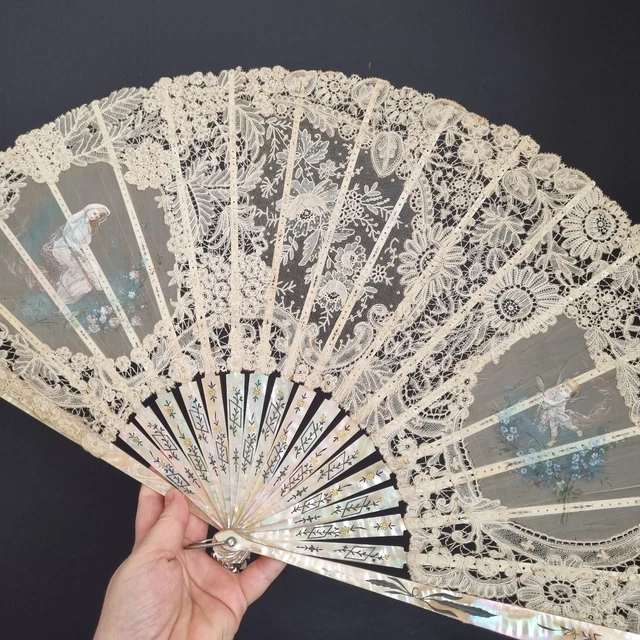 Éventail Ancien En Dentelle De Bruxelles Et Nacre XIXe Siècle - Antique Décoratif Style Napoléon III