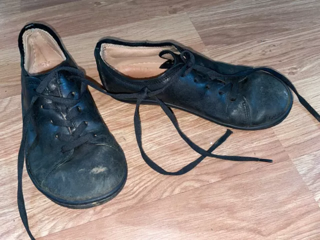 Scarpe Nere Con Lacci Soul Of Africa Ragazze Uk Taglia 2 (In Perfette Condizioni)