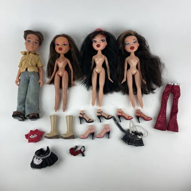 Bratz Dolls Bulk Bundle Lot - 4 Dolls & Shoes, Clothing