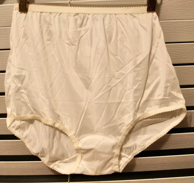 RARE JC PENNEY Vintage Spring 2008 Bra & Panties Catalog Gorgeous Sexy  Lingerie $89.00 - PicClick