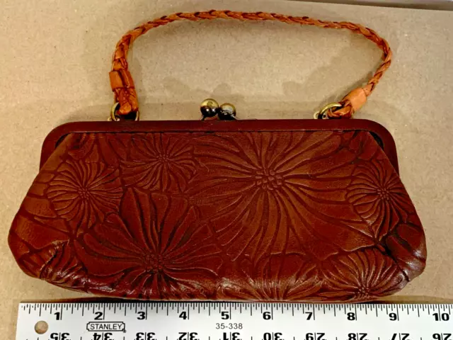 Fossil Genuine Leather Floral Brown Kiss Clasp Woven Strap 9 Inch Clutch Purse