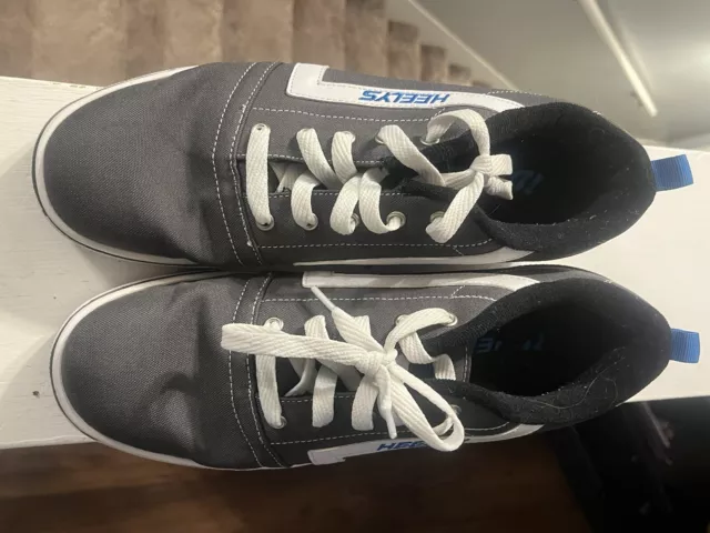 Heelys Mens Size 11 Shoes With Wheels Gray White Blue VERY NICE CONDITION