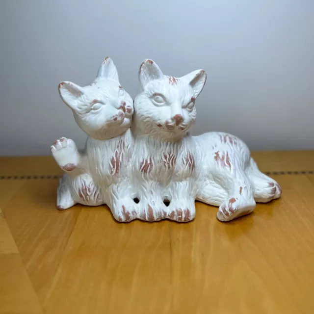 Ceramic Two White Cats Figurine Cat Lover Must Have 10"x6.5" Excellent Condition