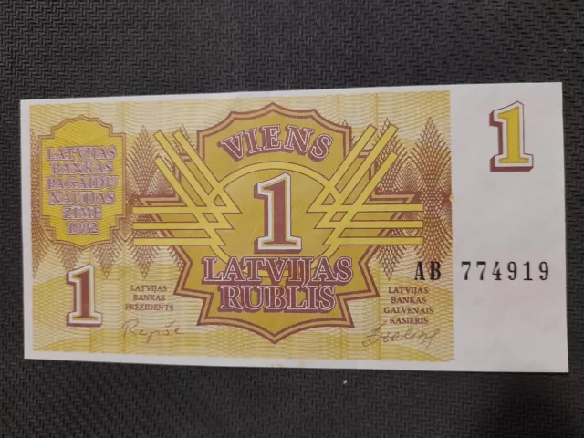 Billet de Banque Lettonie 1 Latvijas Rublis