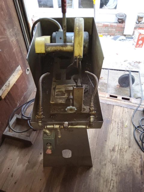 Severit with Everett 10" Dry Straight Cut Abrasive Saw on Metal Stand
