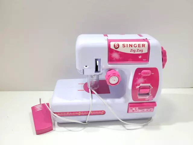 Singer Zig Zag Chainstitch Sewing Machine For Kids 6+ Learn Sew Children