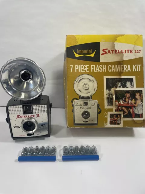 VINTAGE IMPERIAL SATELLITE II 127 4x4 GREY CAMERA & IMPERIAL II FLASH!