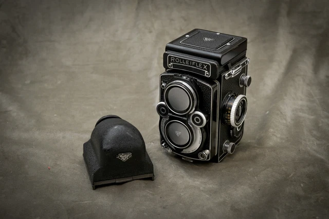Pare-soleil Pliable En Cuir Pour Rollei/Rolleiflex - Franke & Heidecke