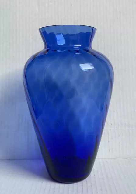 https://www.picclickimg.com/J28AAOSwT3pll5Eq/Large-Cobalt-Blue-Glass-Vase-Swift-8-3-4.webp