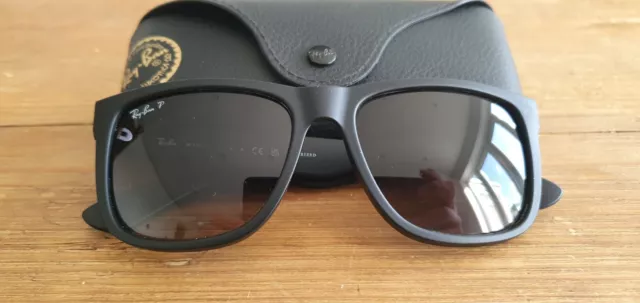 Ray Ban black frame polarized sunglasses. RB 4165 622/T3 JUSTIN. With case.