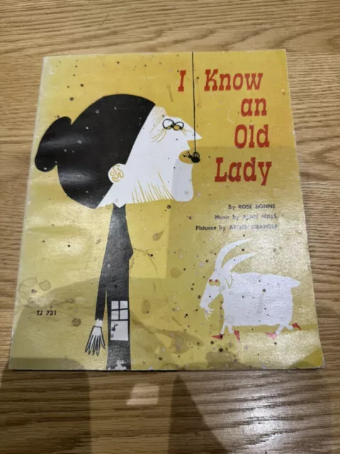 I Know an Old Lady - Rose Bonne - Paperback - 12th Printing