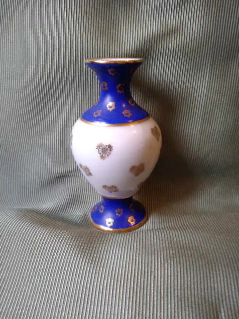 Limoges  La Reine Porcelain Bud Vase 11.5cm