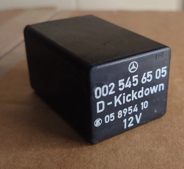 GENUINE MERCEDES BENZ W124 Kickdown Switch Relay 0008309608 £9.50