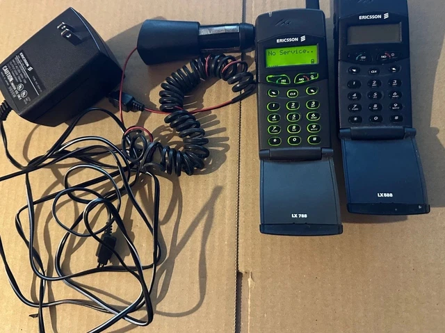 Vintage Ericsson R320s TELEPHONE PORTABLE - non testé, sans chargeur