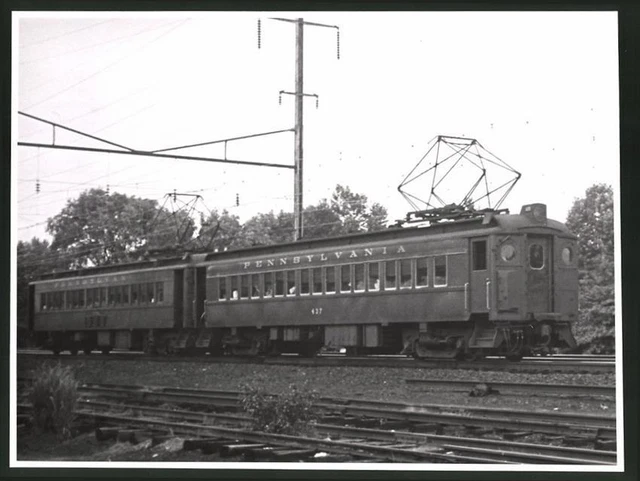 Fotografie Eisenbahn USA, Personenzug mit E-Triebwagen Nr. 437 Pennsylvania Rai