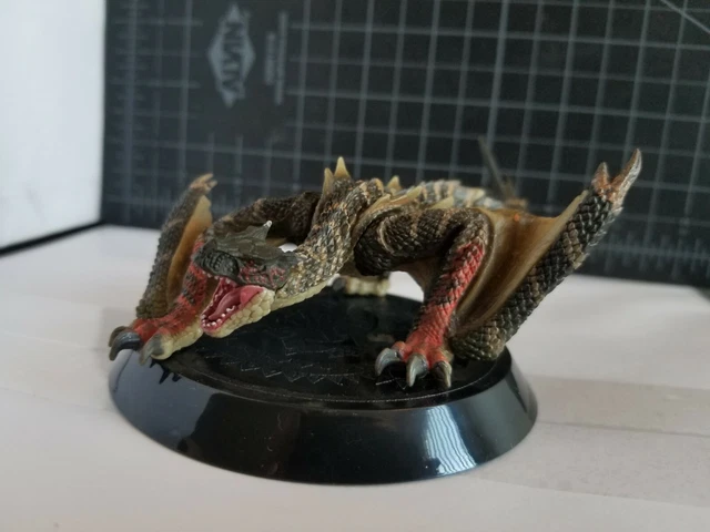 BRUTE TIGREX MONSTER Hunter Figure Builder Standard Model RAGE Seven ...