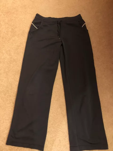 Danskin Now Women’s Grey Athletic Pants Size M (8/10) Front Pockets