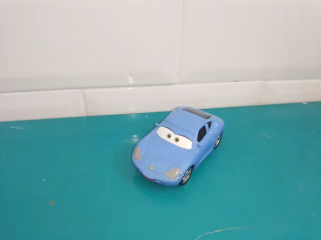 BAC5 voiture en métal Mattel Cars Disney Pixar porsche sally salli