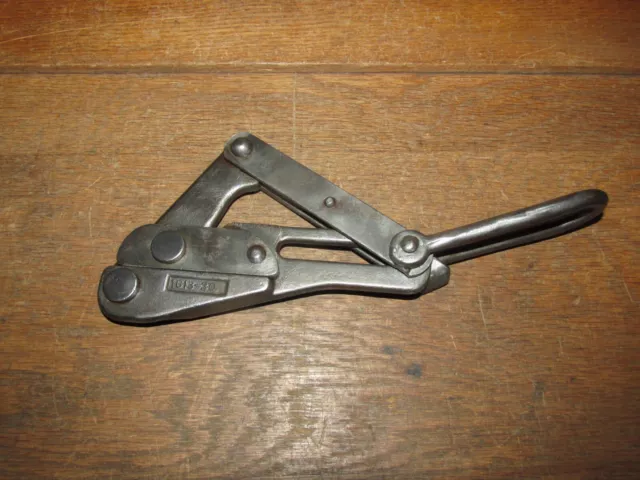 Klein Chicago Grips Cable Wire Pullers Vintage #1613-30 Functional 9 1/2"