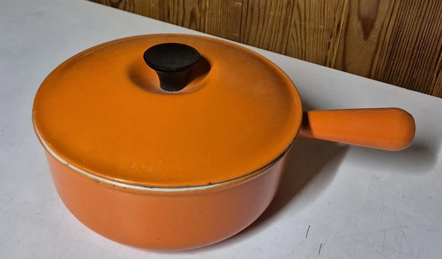 Poêlon caquelon en fonte émaillée bleu le creuset avec à Damvillers