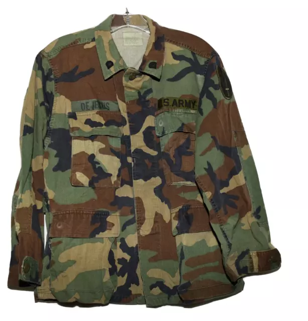 US Army Camouflage Woodland Pattern Eagle Collar Pins & Sword Patch Shirt Mens S