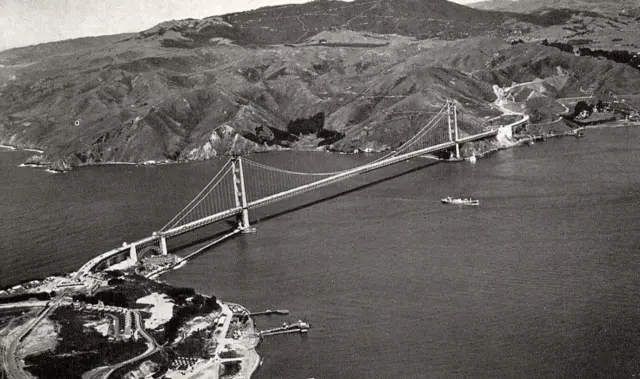 1930s SAN FRANCISCO CALIFORNIA GOLDEN GATE BRIDGE AIRPLANE VIEW POSTCARD P280