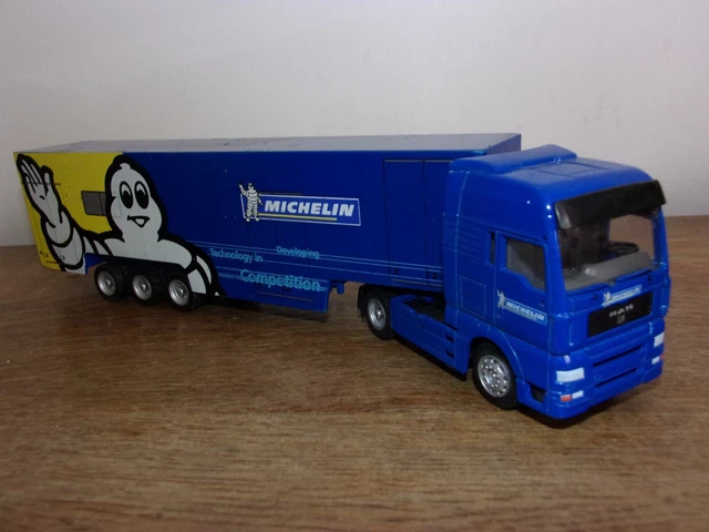 Joal JL0390 CAMION DAF 95 XF 105 RIMORCHIO 1:50 Modellino SCATOLA ROVINATA Joal JL0390 CAMION DAF 95 XF 105 RIMORCHIO 1:50 Modellino SCATOLA ROVINATA