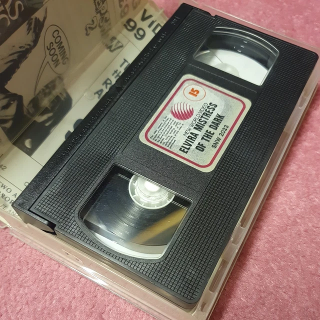 ELVIRA MISTRESS OF The Dark - VHS - PAL - 1988 - New World Video - 1st