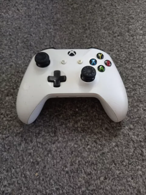 Microsoft Official Xbox One Wireless Controller - White (Read Decription)