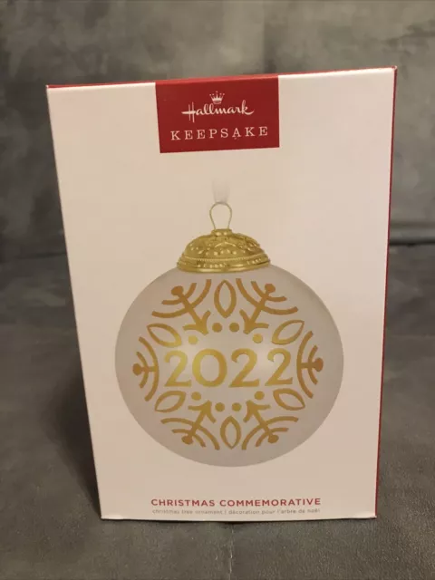2022 Hallmark Christmas Commemorative 2022 Glass Ball Bulb Keepsake Ornament