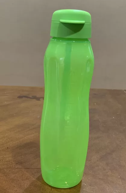 Tupperware Large Slim Eco Water Bottle w/ Straw 32oz Black New