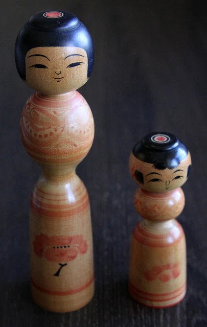 2 x Kokeshi,Holzpuppen,Handmade,sehr schön