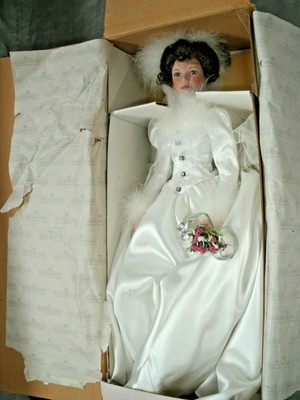 Ashton Drake Porcelain Doll 96511 Sandra Bilotto Winter Romance Bride 1996 Boxed