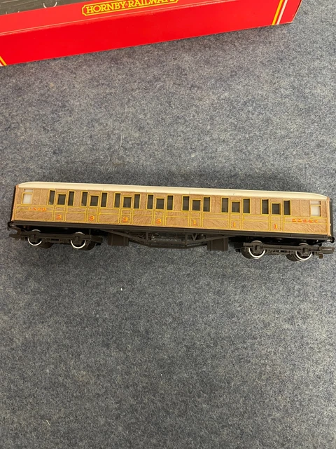 HORNBY R4332 OO Gauge '22357' Coach Lner Teak Train Composite Boxed £16 ...