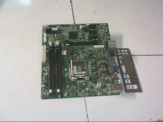 Carte Mère Dell Socket 775 - Référence CN-0M3918-70821, Occasion, Testée Fonctionnelle