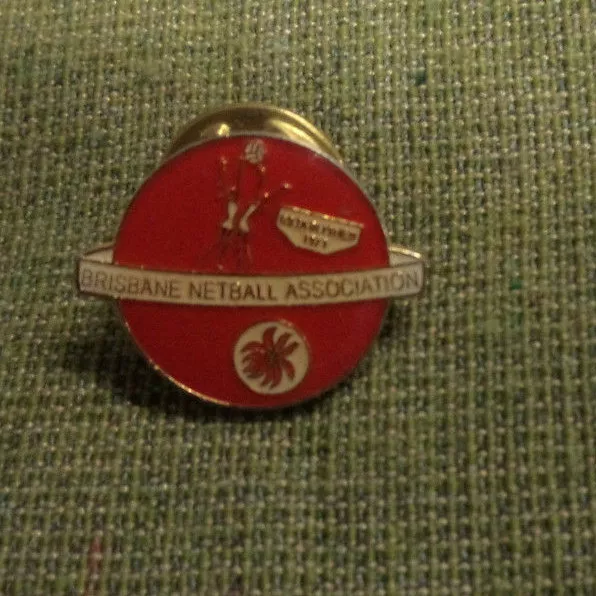 #D279. Brisbabe   Netball  Badge