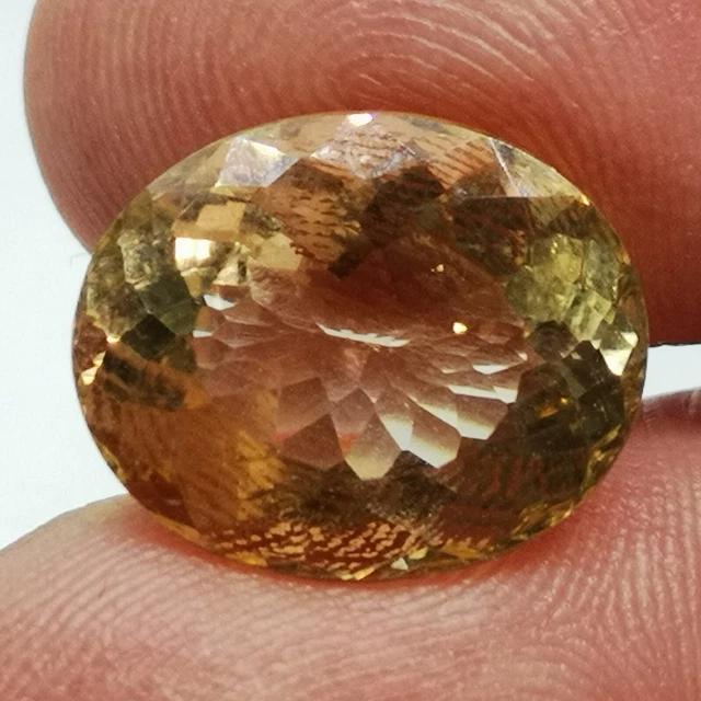 Citrine naturelle du Brésil - VVS - Ovale 11.19 Carats