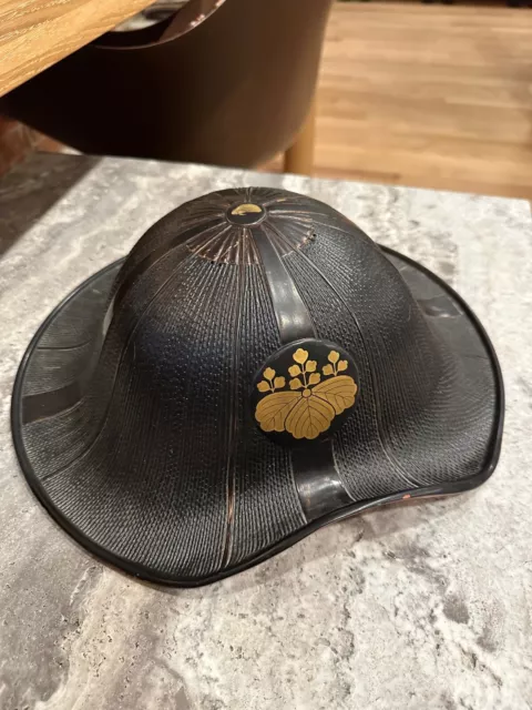 Japanese Jingasa Kabuto Lacquer Helmet -- Toyotomi Crest
