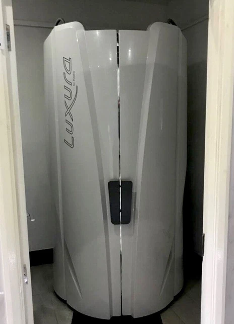 Vertical Sun Bed 3 Years Old Excellent Condition