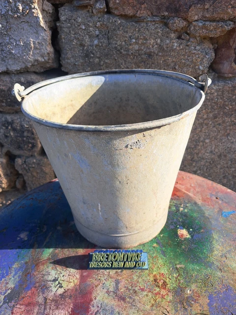 Tabouret et seau à pellets en métal galvanisé Au coin du Feu - AUBRY GASPARD