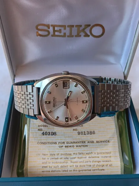 Seiko 7005-7050 Vintage Automatic 17 Jewel Steel Watch - Box & Papers