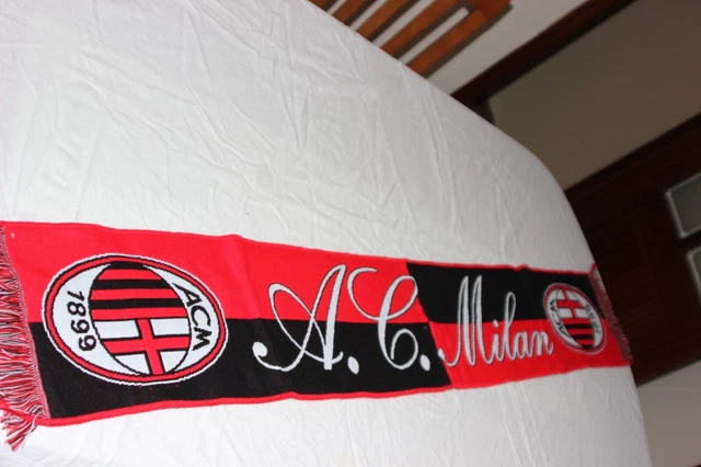 Écharpe AC Milan Vintage Avec Trophées - Supporters Football - NEUVE