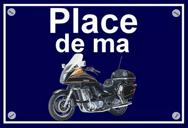 plaque " PLACE DE MA YAMAHA 1300 VENTURE ROYALE " ( noire  )